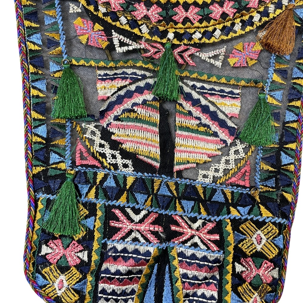 Altar'd State Large‎ Black Tribal Sleeveless Top 100% Viscose Embroidered - Picture 4 of 6